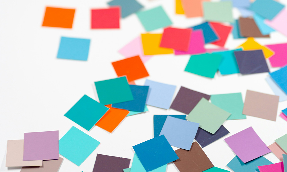 Post-it notes on a white background. Photo.